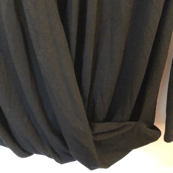 Black Shop Basic knit cross front top. - Picture 4 of 5